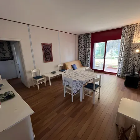 Trilocale Con Solarium E Piscina 毕博纳