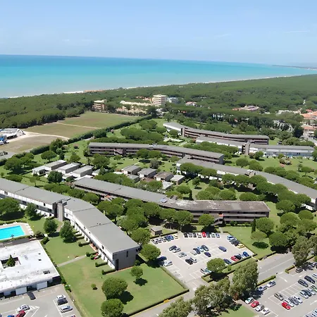 Apartmán Trilocale Con Solarium E Piscina *