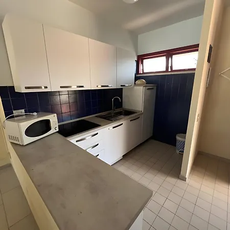 Apartmán Trilocale Con Solarium E Piscina